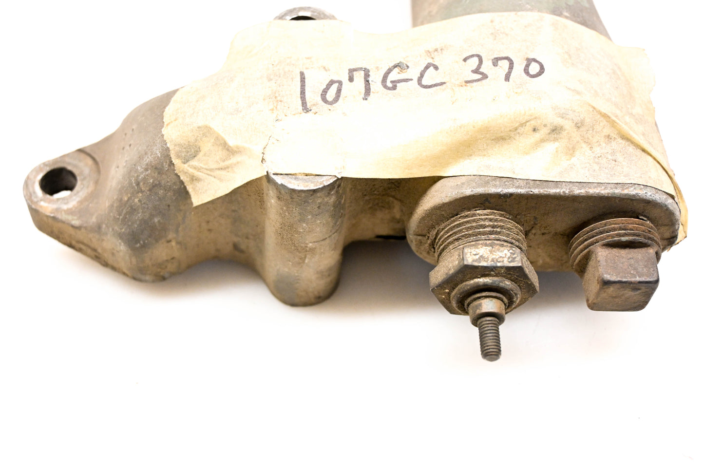 Mack 107GC370 Manifold
