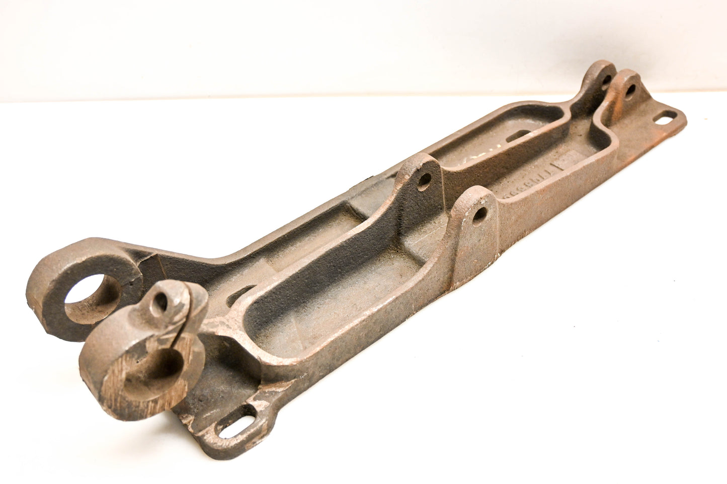 Mack 77QS590B Bracket NOS