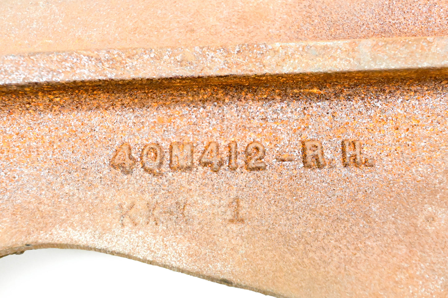 Mack 4QM412 Righthand Hinge NOS