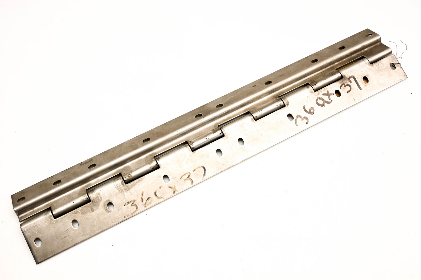 Mack 36QX37 Hinge