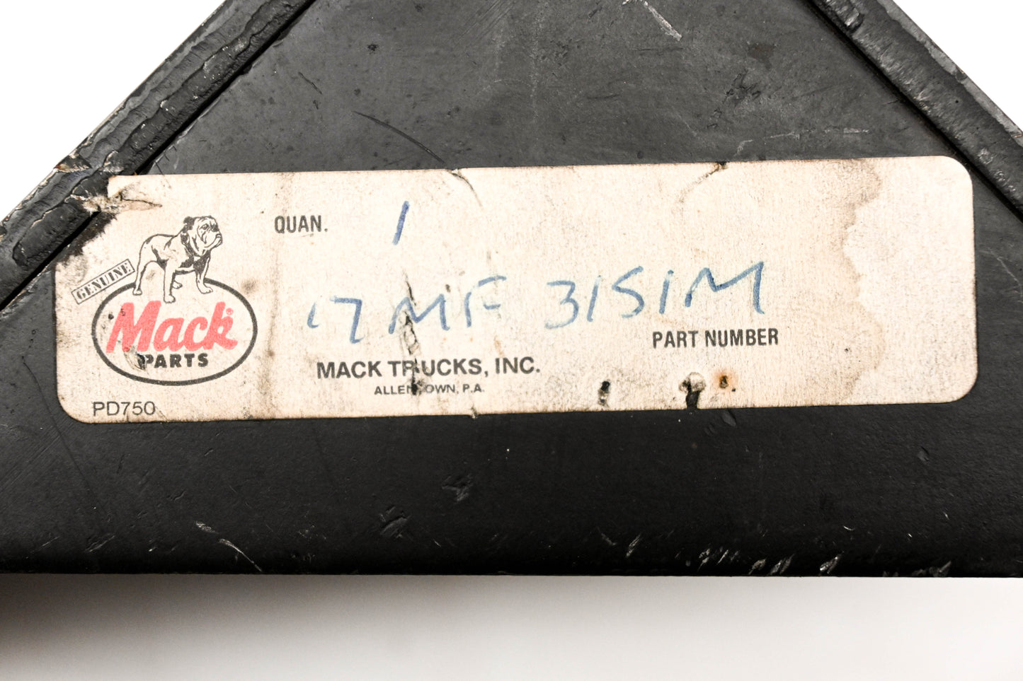 Mack 17MF3151M Bracket NOS