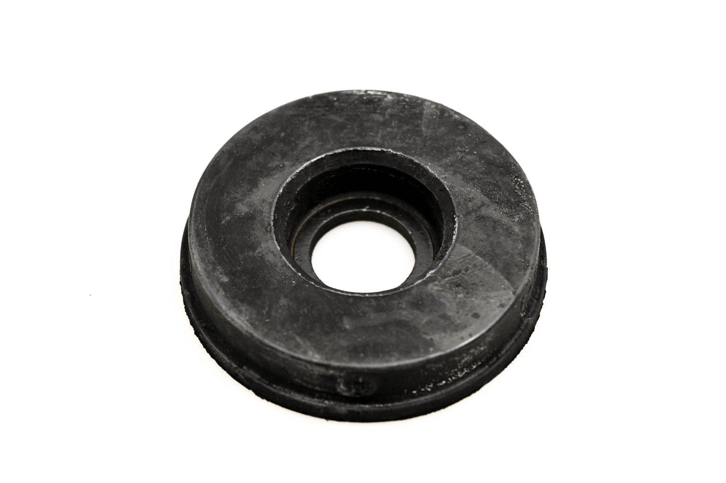 Mack 30QS2285M, 25161261 Rubber Bonded Mount Isolator NOS