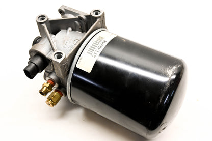 Mack 8235-R955205, 4324130010 Meritor Wabco Air Dryer Assembly