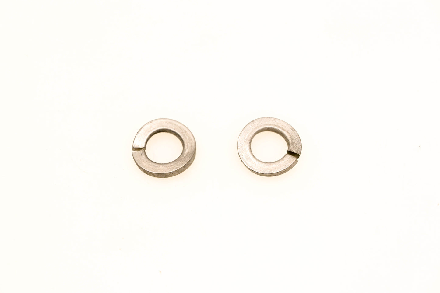 Renault 0021247028, 4103-21247028 Lock Washers for Mack Qty 2 NOS