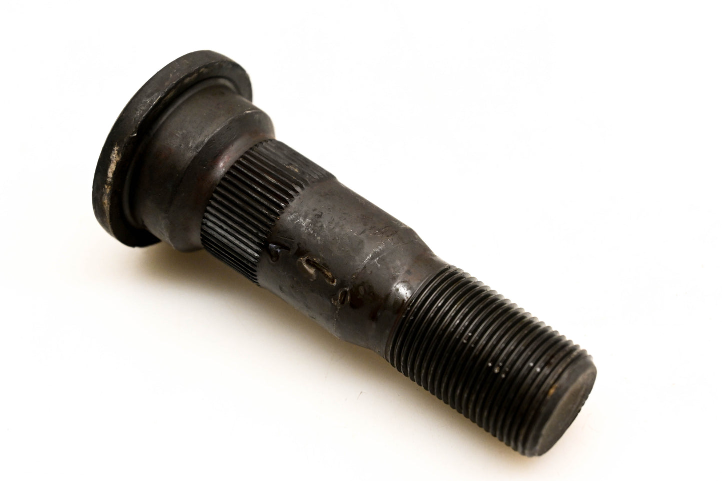 Renault 5010439768, 4103-5010439768 Wheel Stud for Mack NOS