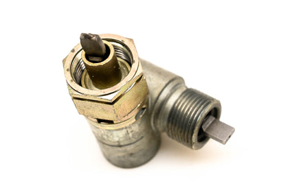 Renault 5000592231, 4103-5000592231 Tachometer Adapter for Mack NOS
