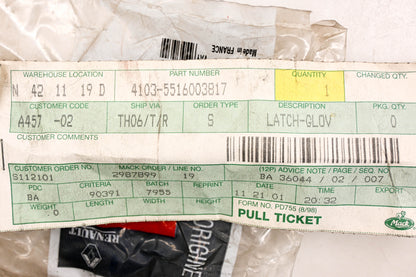 Mack 4103-5516003817, 5516003817 Renault Glovebox Latch NOS