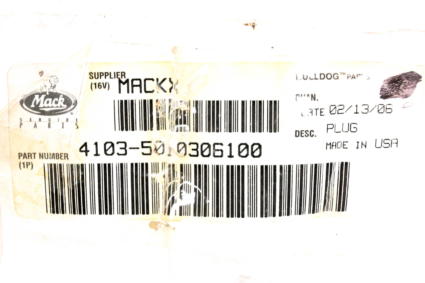 Mack 4103-5010306100 Plug Housing NOS
