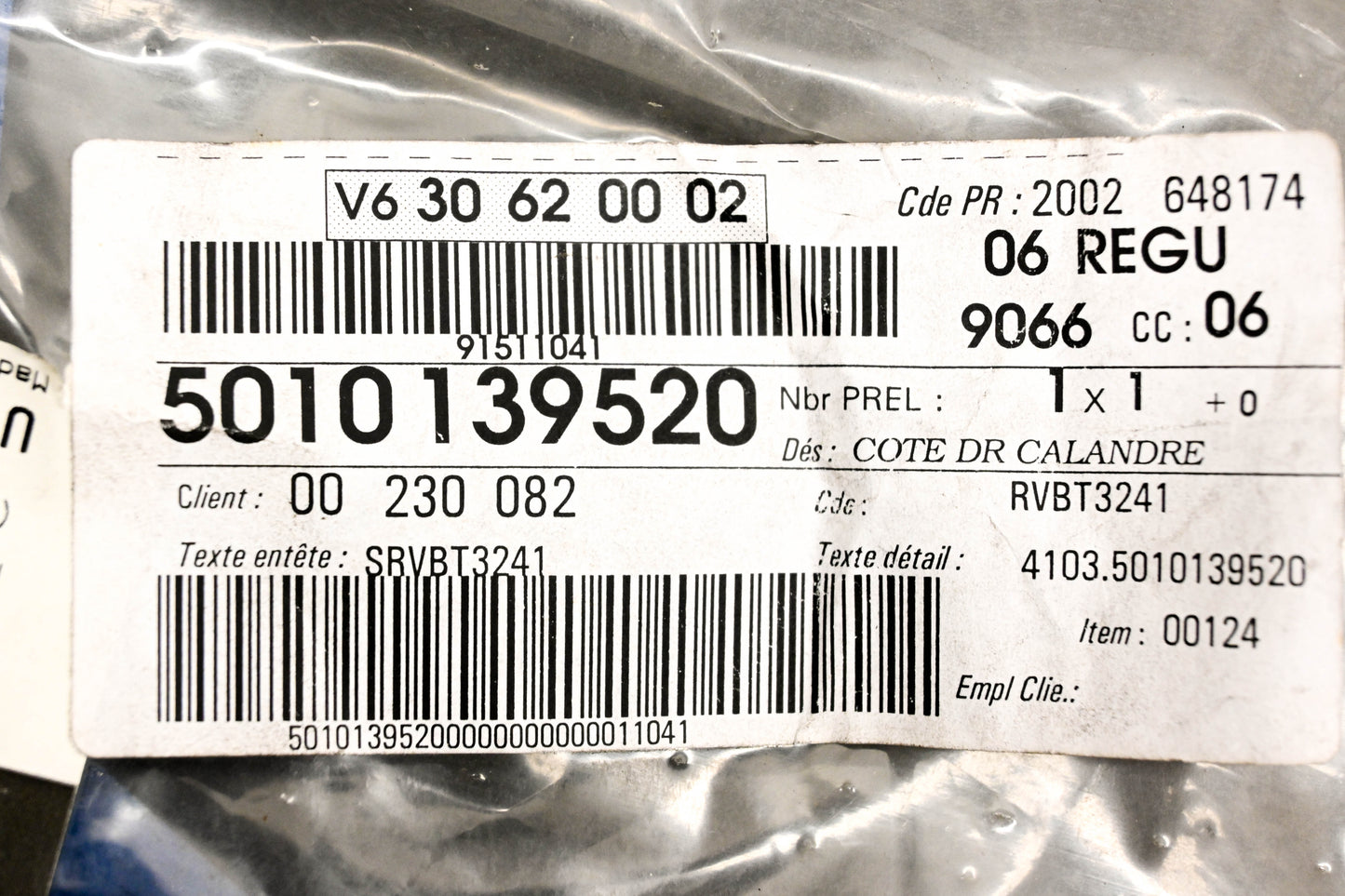 Mack 4103-5010139520, 5010139520 Renault Righthand Grill NOS
