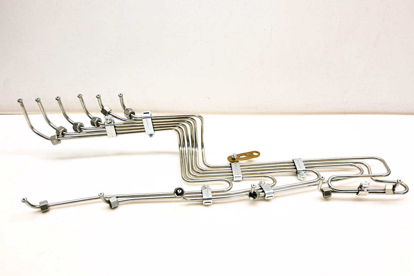 Mack 4103-5010258077, 5010258077 Renault Fuel Injection Line Assembly NOS