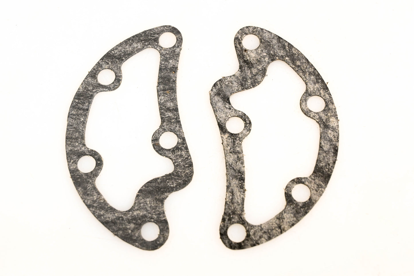 OMC 304726 Gaskets Qty 2 NOS