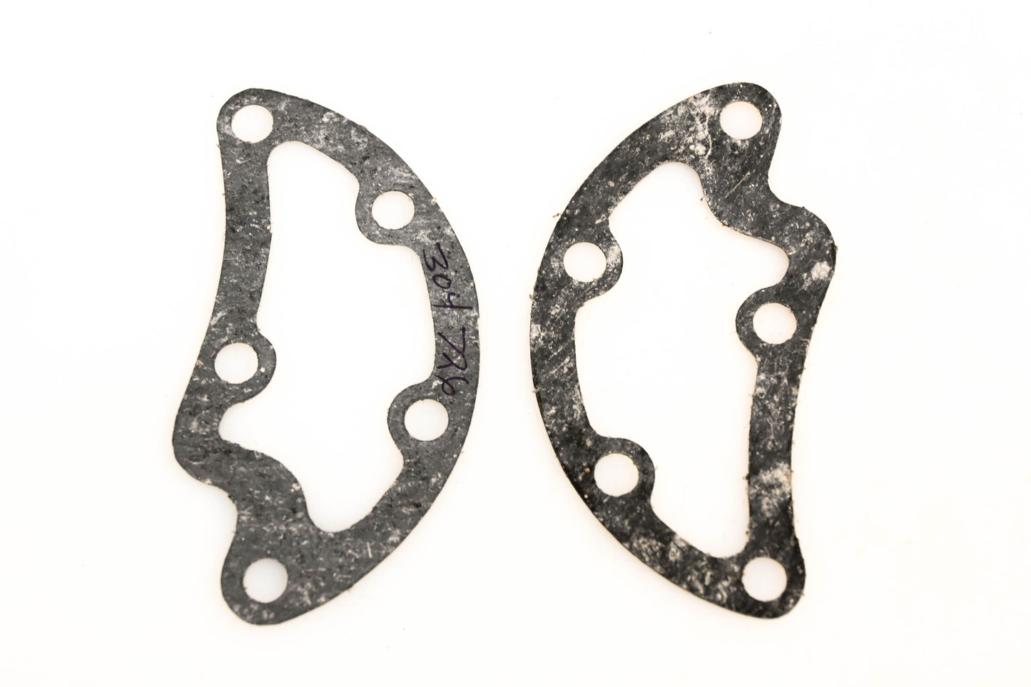 OMC 304726 Gaskets Qty 2 NOS