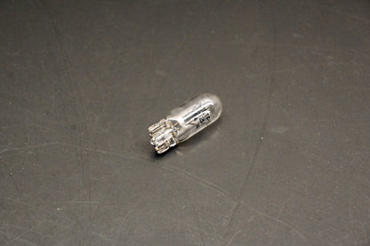 Mack 4103-7703097185, 7703097185 Renault 12V 2W Bulb NOS