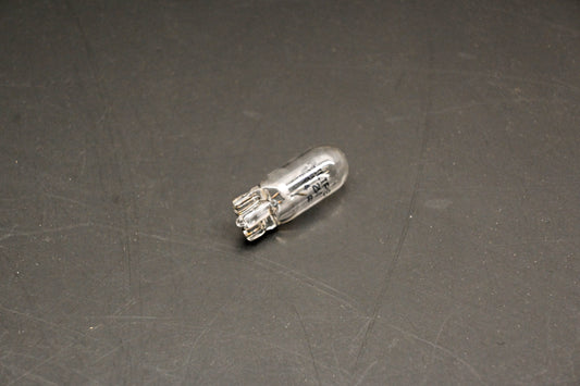 Mack 4103-7703097185, 7703097185 Renault 12V 2W Bulb NOS