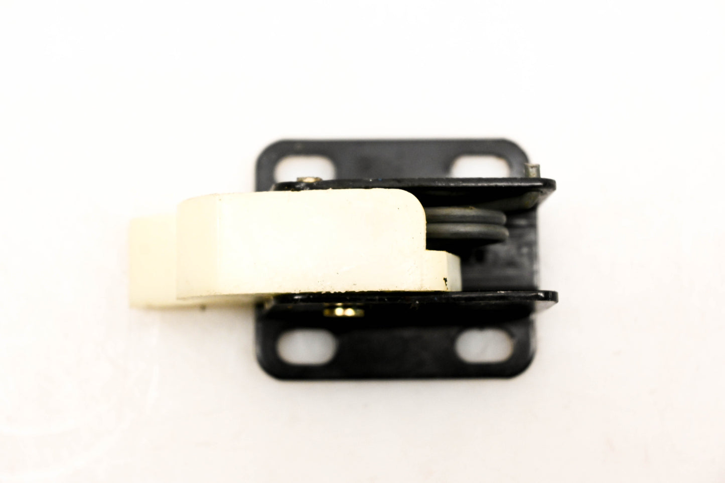 Mack 4103-5000417123, 5000417123 Renault Lock Assembly NOS