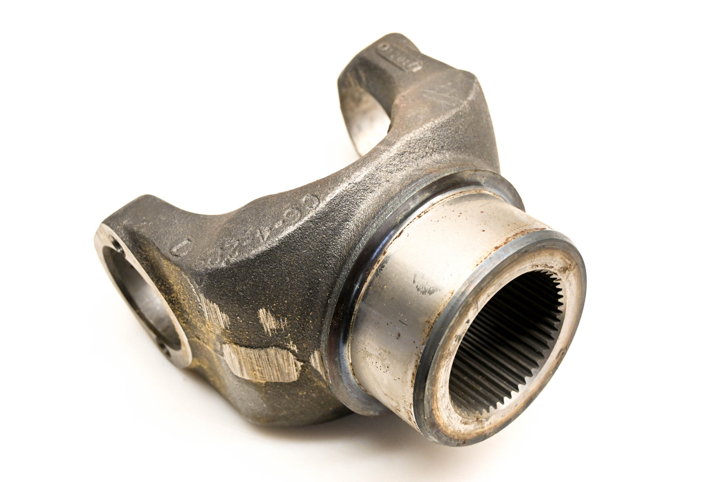 Mack 171MU52P31, 6-4-58841, M200205250024 Spicer Split End Yoke NOS