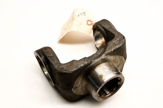 Mack 2104-6541581 Spicer Differential Yoke NOS
