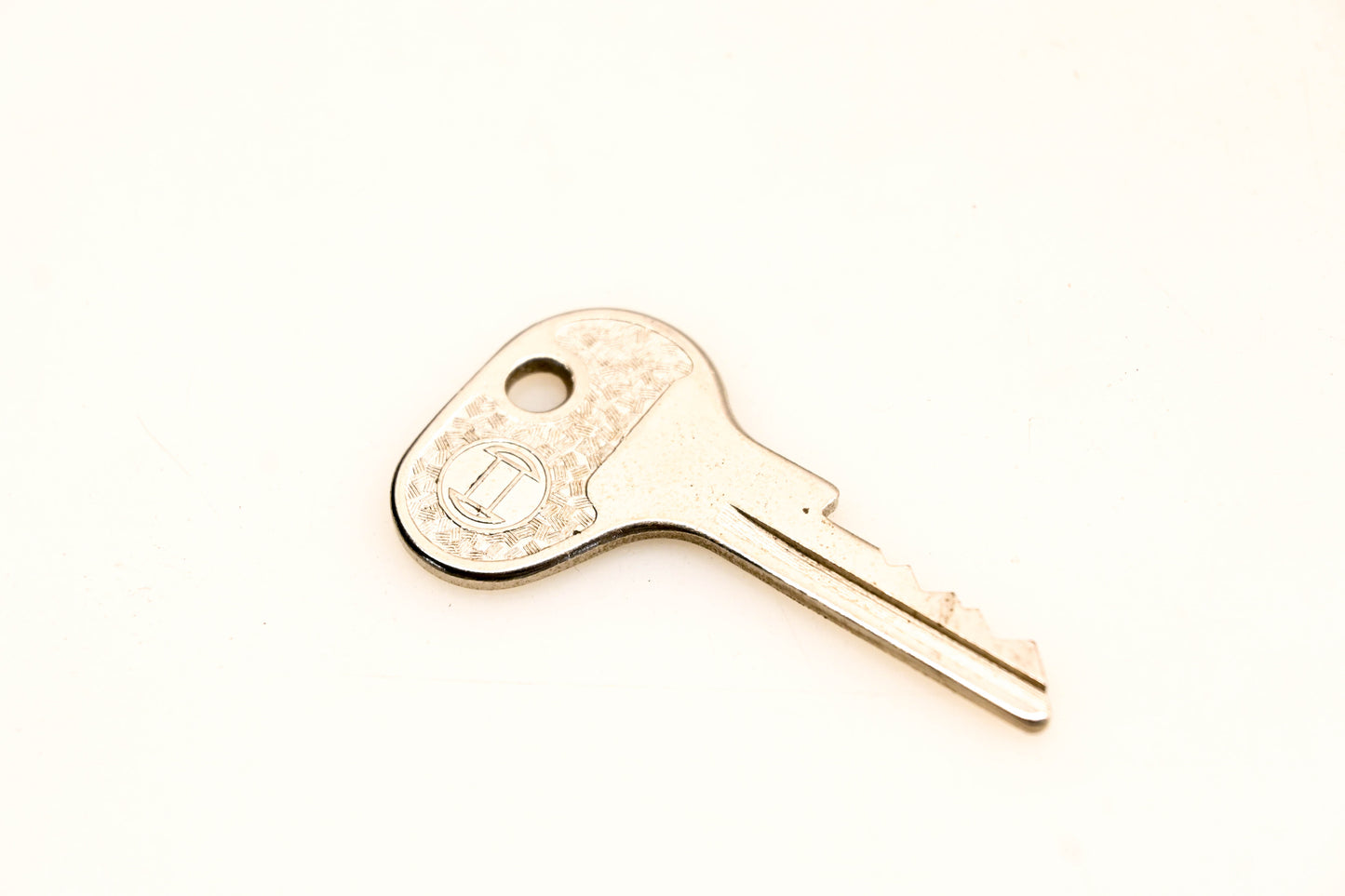 Mack 4103-7701003456, 7701003456 Renault Ignition Key NOS