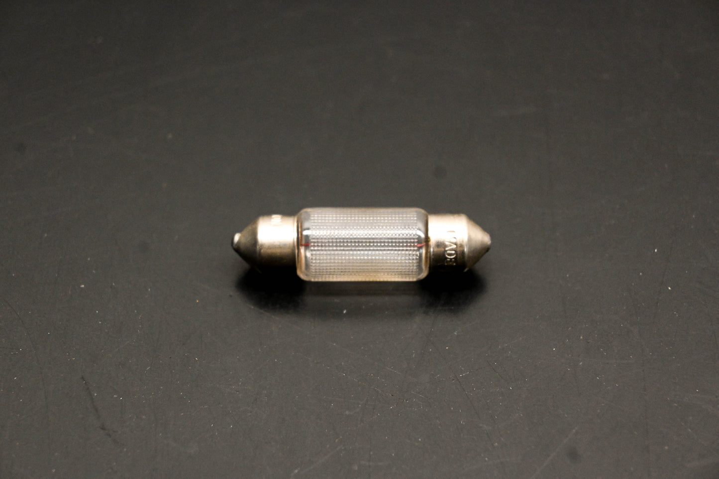 Mack 4103-7703097183, 7703097183 Renault 12v 7w Bulb NOS
