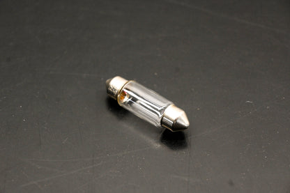 Mack 4103-7703097181, 7703097181 Renault 12v 5w Side Turn Signal Bulb NOS