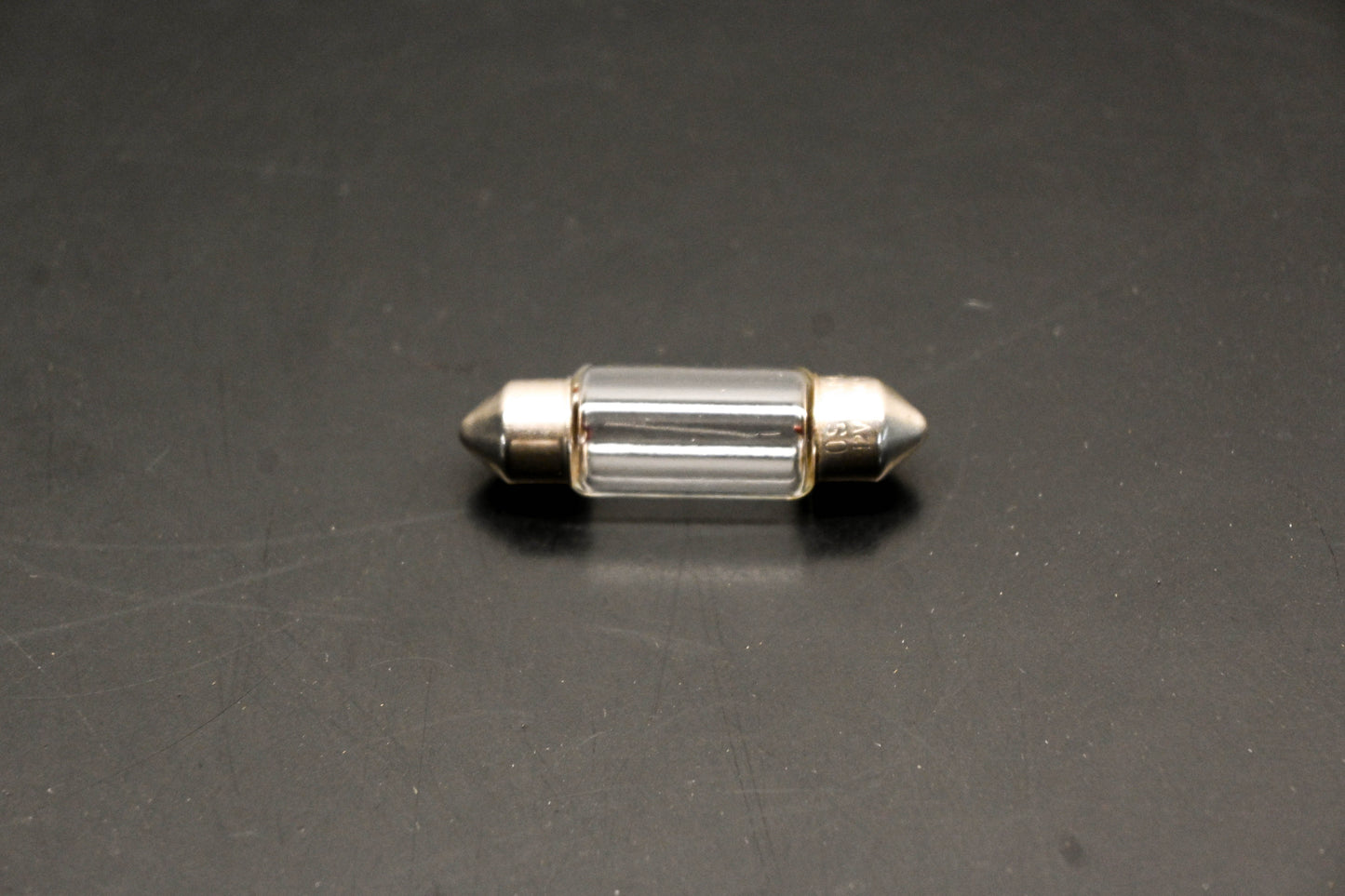Mack 4103-7703097181, 7703097181 Renault 12v 5w Side Turn Signal Bulb NOS