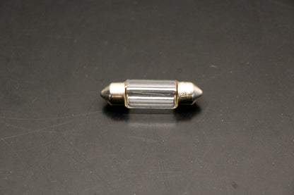 Mack 4103-7703097181, 7703097181 Renault 12v 5w Side Turn Signal Bulb NOS