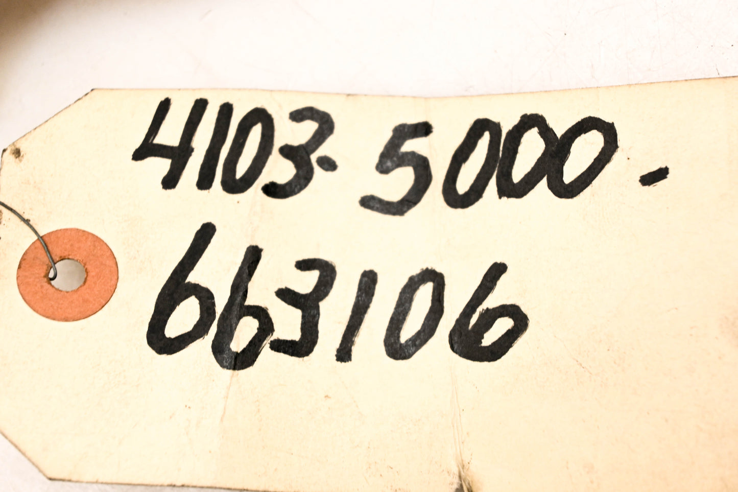 Mack 4103-5000663106, 5000663106 Renault Injector 2 Tube NOS