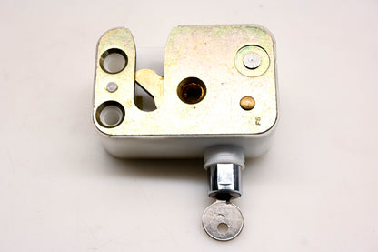 Mack 4103-5516004937, 5516004937 Renault Door Lock Assembly NOS