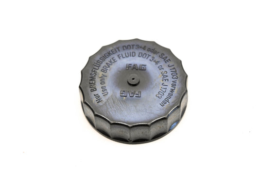 Mack 4103-5010037149, 5010037149 Renault Reservoir Cap NOS