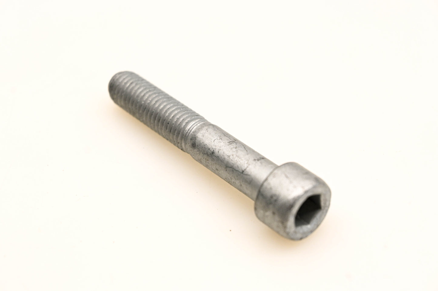 Mack 4103-5003009105, 5003009105 Bolt D=10X60MM NOS