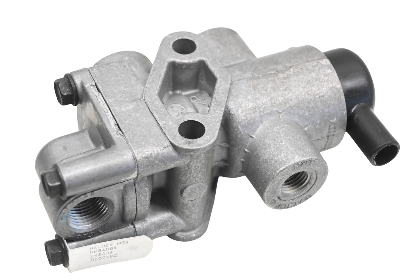 Mack 8235-KN34061, KN34061 Haldex Air System Protection Valve NOS