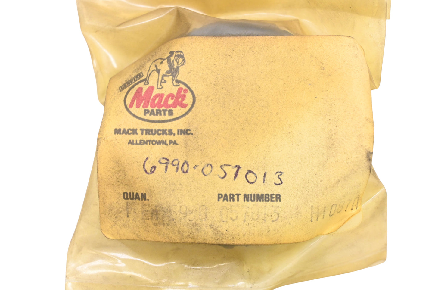 Mack 6990-057013, 6990057013 Seal NOS