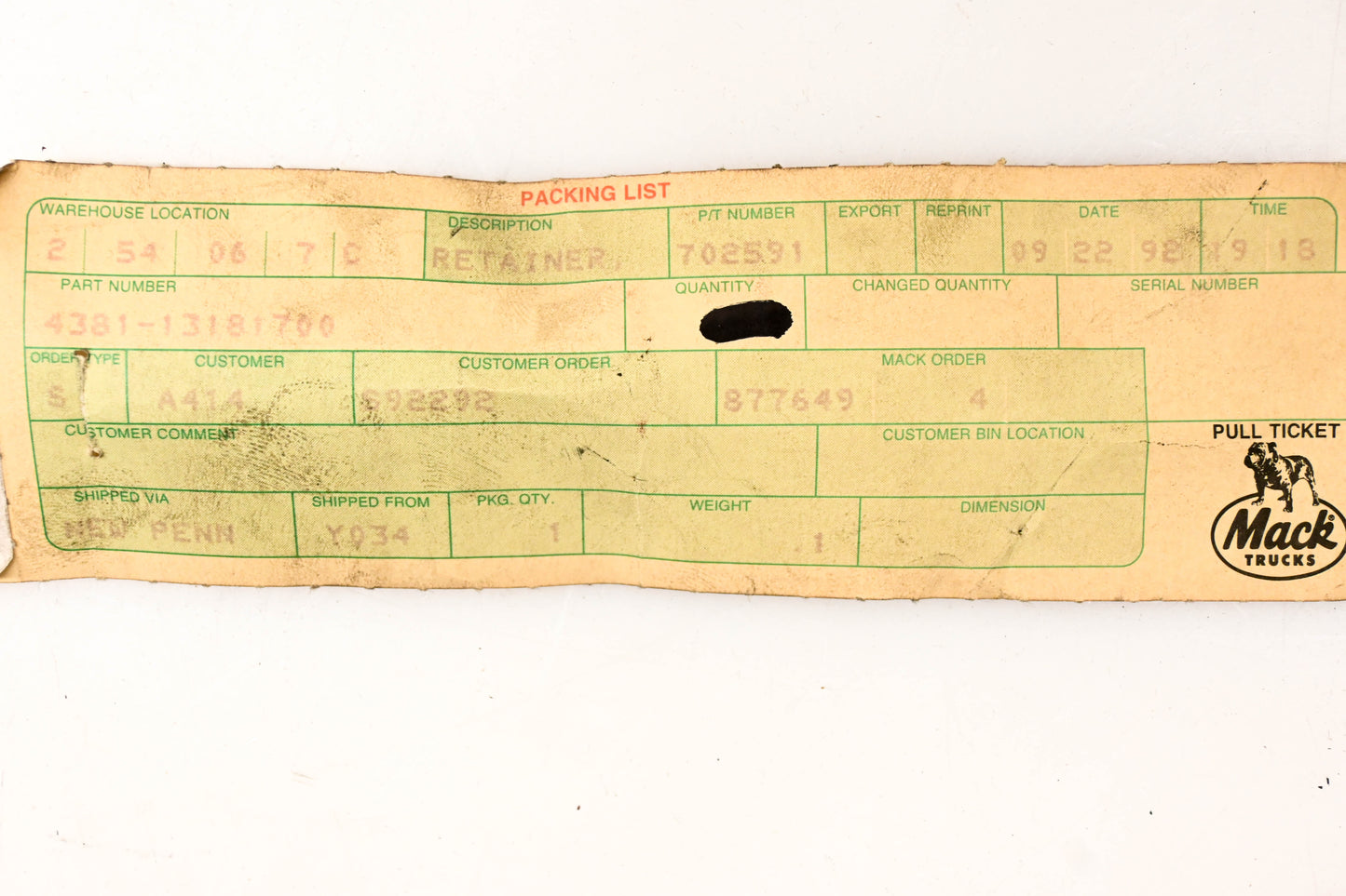 Mack 4381-13181700 Retainer NOS