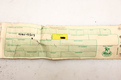 Mack 43RU19309 Wheel Stud NOS