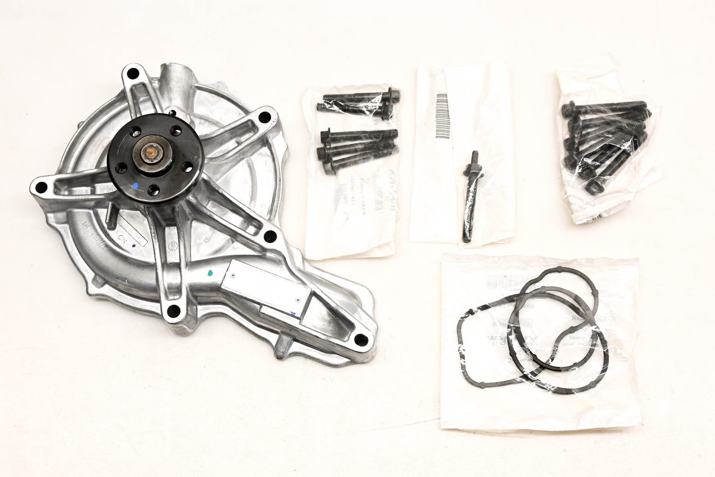 Mack 85124623 Water Pump Kit NOS