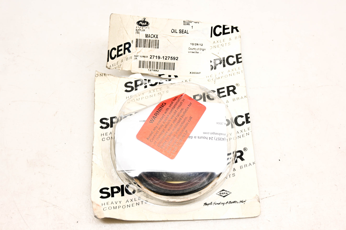Mack 2719-127592 Spicer Dana Oil Seal NOS