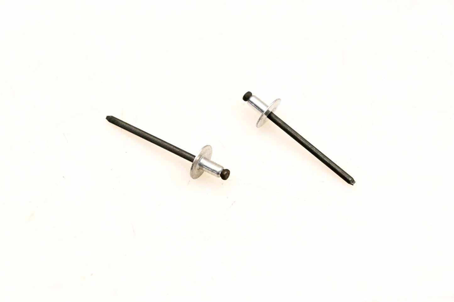 Mack 27AX378, 25173228 Rivets Qty 2 NOS