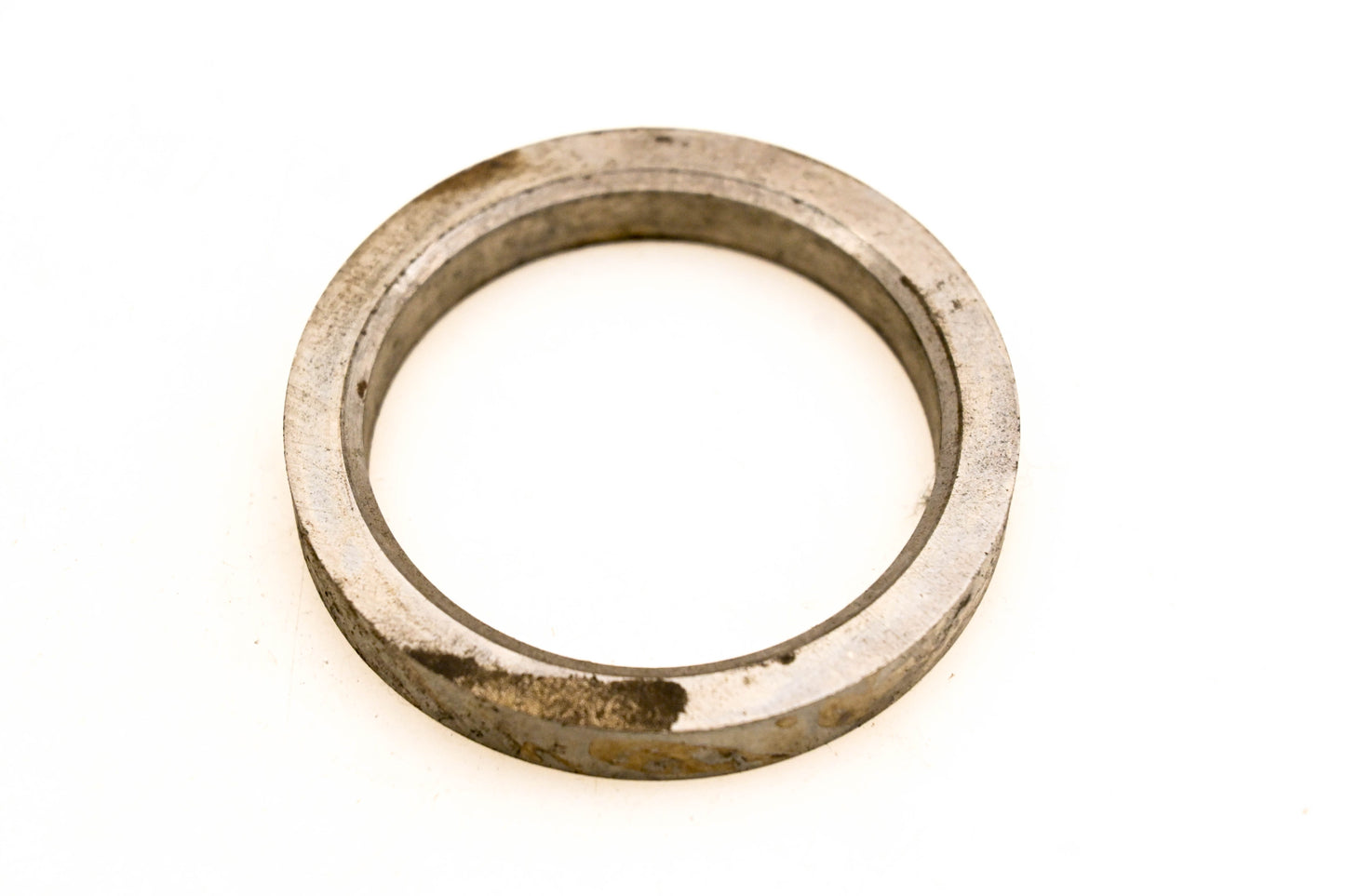 Mack 13GC2233P15 Valve Seat M.W.W. 871-A 3.131 NOS