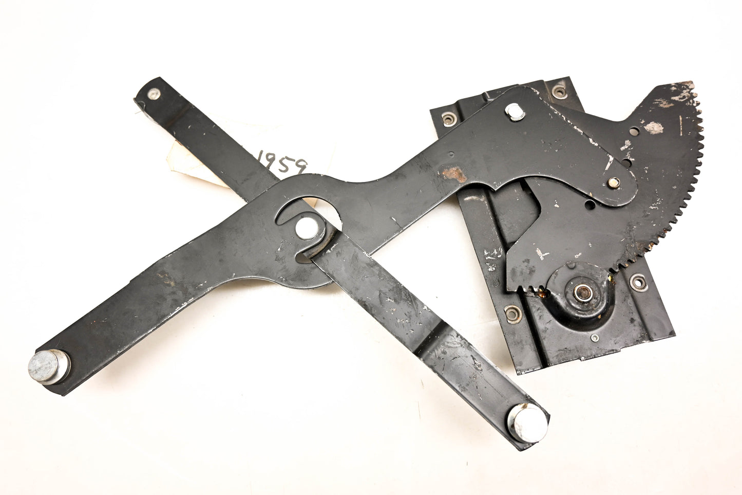 Mack 6124-1959 Muncy Window Regulator