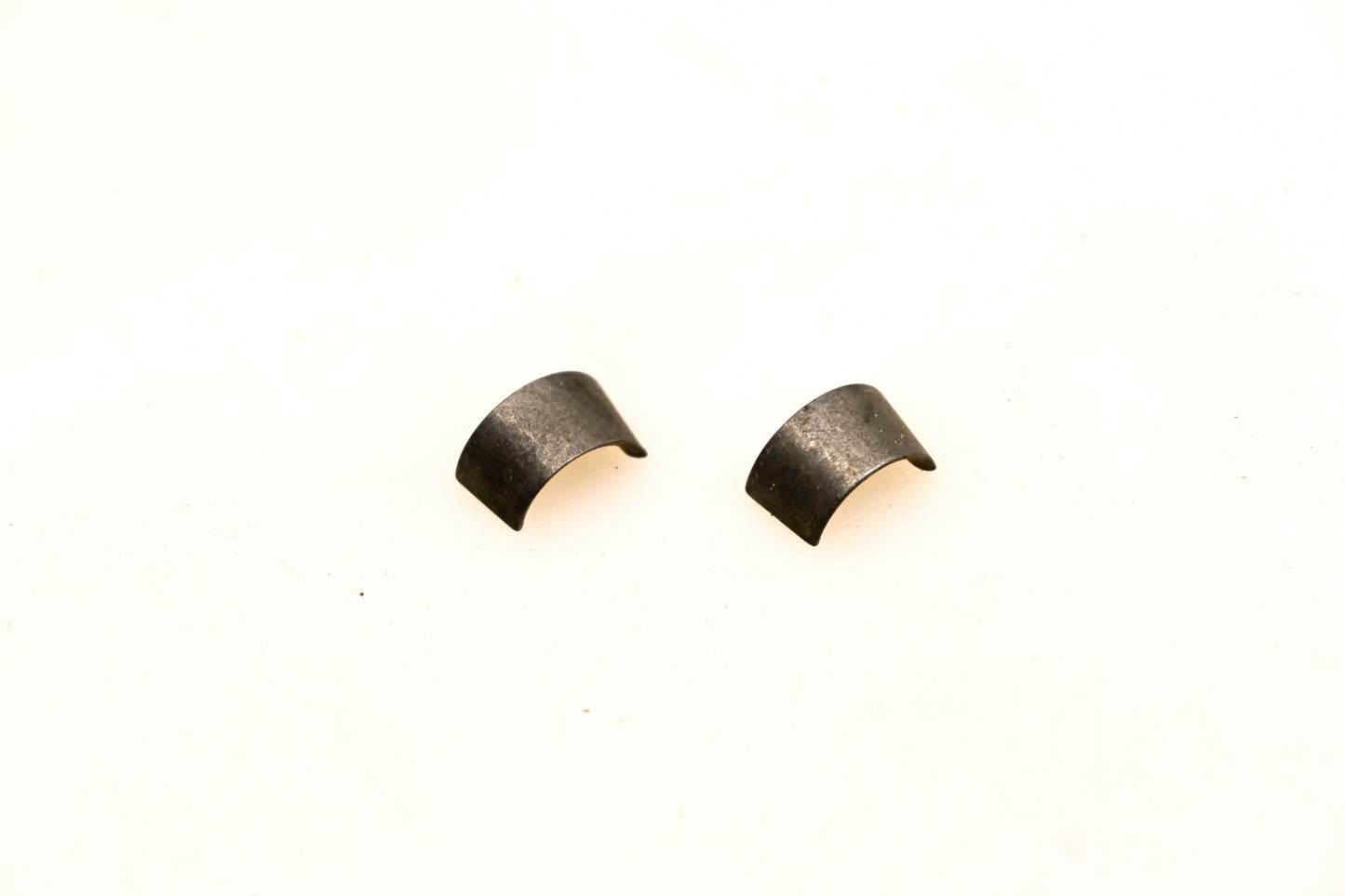 Mack 54GC111 Valve Lock Keepers Qty 2 NOS