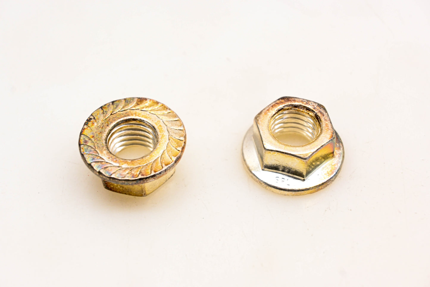 Mack 142GC35M Flange Nuts Qty 2 NOS
