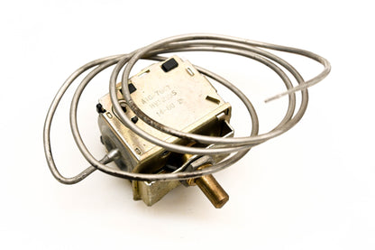Mack 2790-HV32335 Thermostat NOS