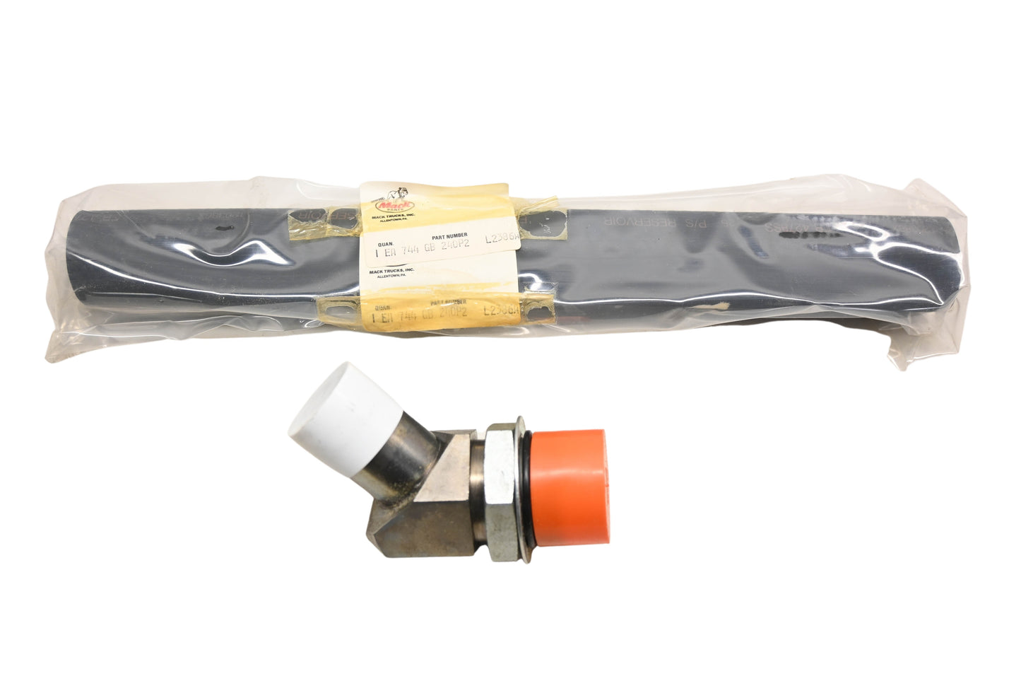 Mack 57GC517P4 Centrimax Drain Kit NOS