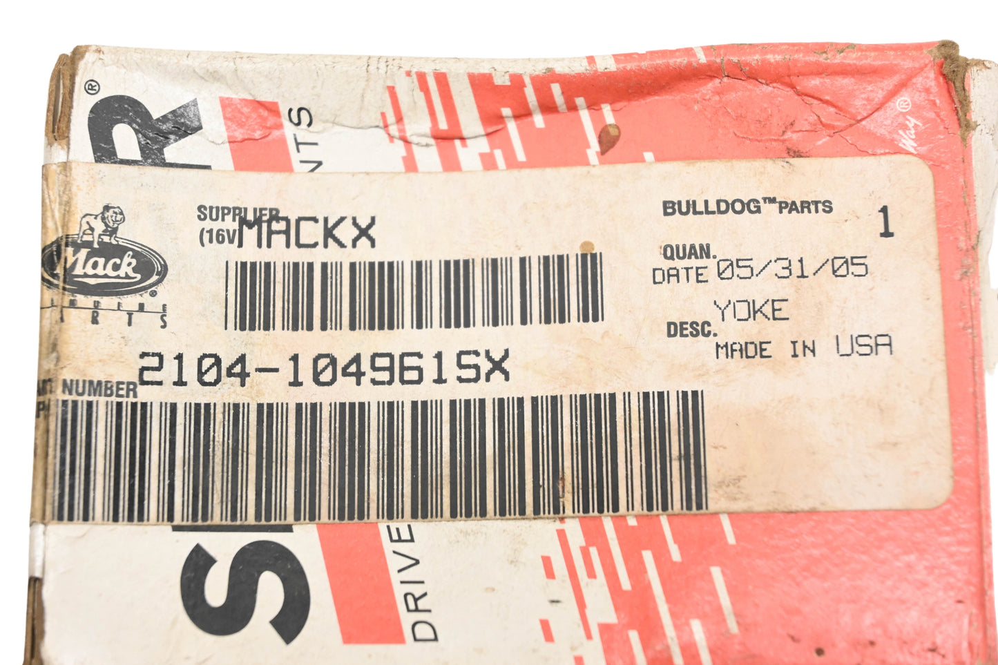 Mack 2104-104961SX Spicer Yoke NOS