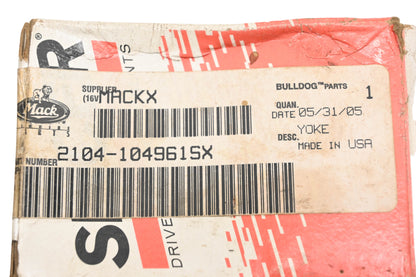 Mack 2104-104961SX Spicer Yoke NOS