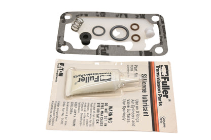 Mack 3088K1699, 71206, K-1699 Eaton Fuller Valve Repair Kit & Lubricant NOS