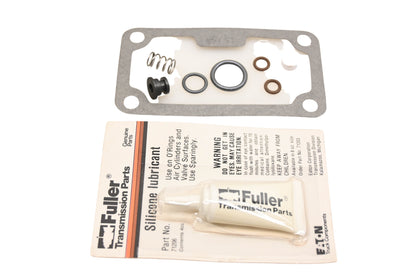 Mack 3088K1699, 71206, K-1699 Eaton Fuller Valve Repair Kit & Lubricant NOS