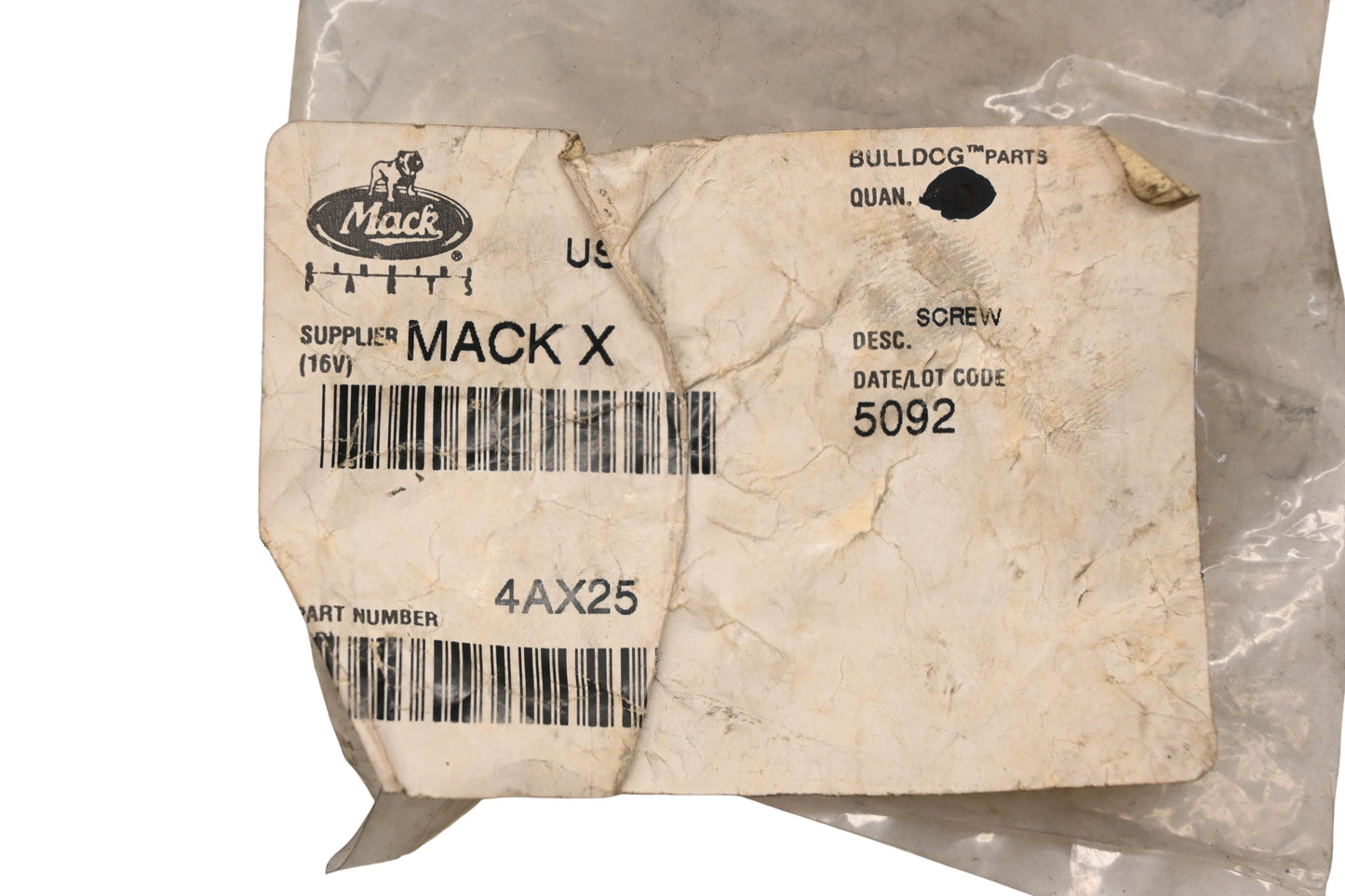 Mack 4AX25, 20704704 Screw NOS