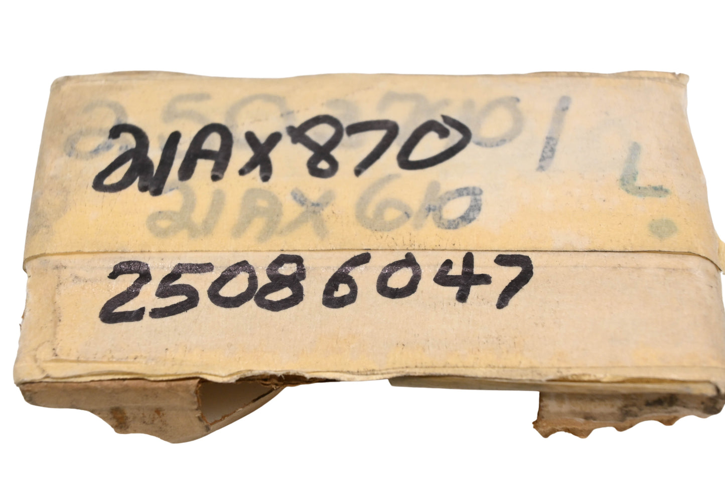 Mack 21AX870, 25086047 Left Thread Inner Nut NOS