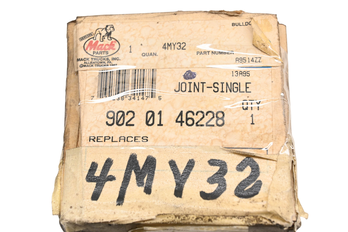 Mack 4MY32, 9020146228, 8235-9020146228 Rockwell Single Joint Connector Assembly NOS